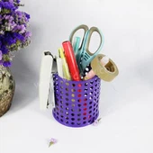 Handsmíðaður málmpennabolli